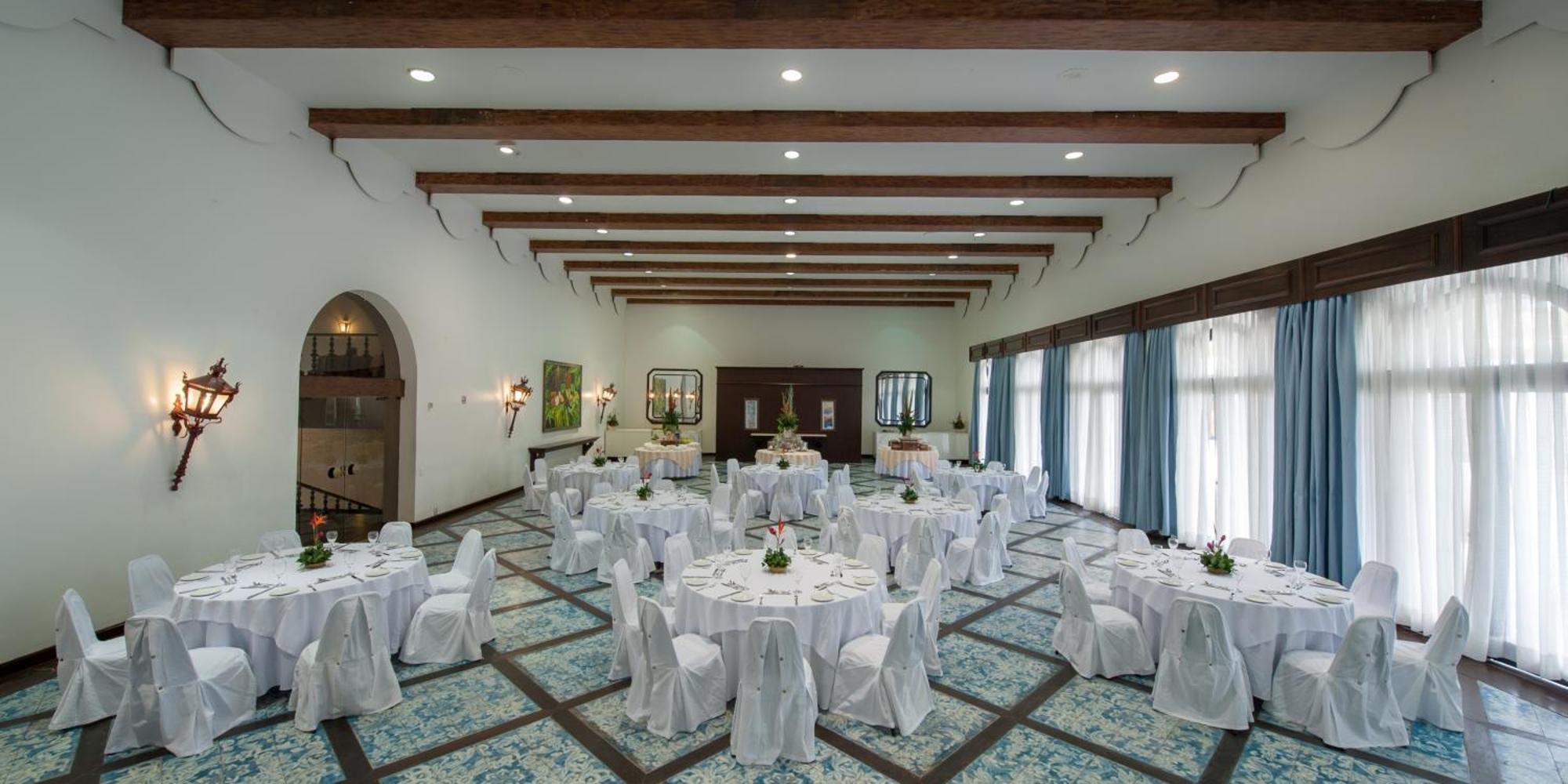 Hotel Tropical Manaus Esterno foto The ballroom at the hotel