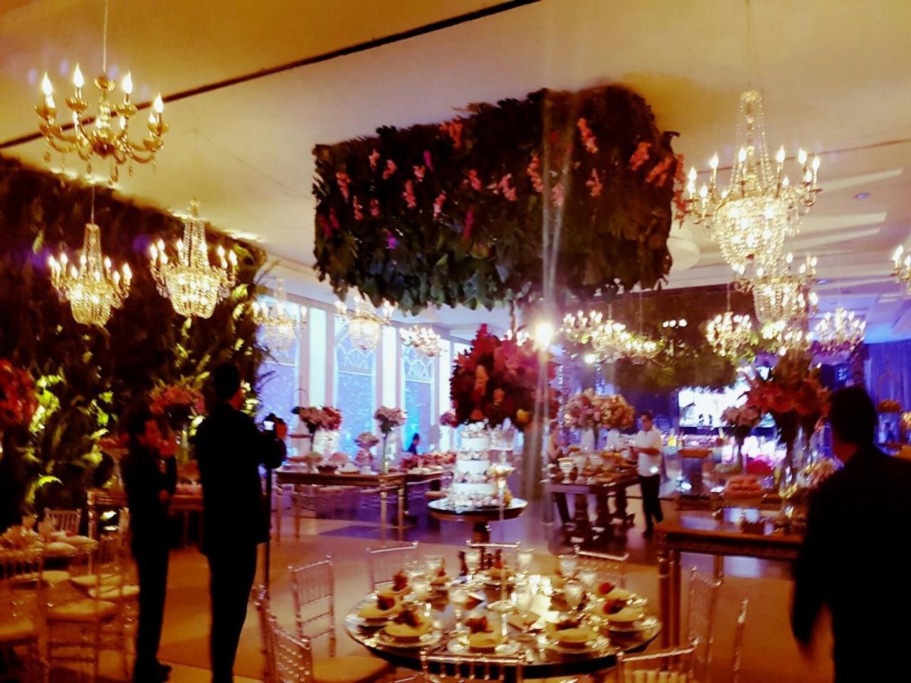 Hotel Tropical Manaus Esterno foto The White House East Room, 2010
