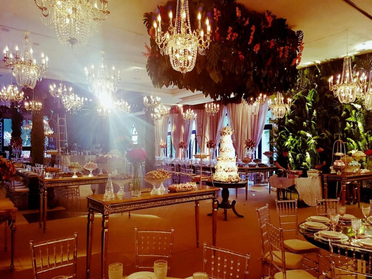 Hotel Tropical Manaus Esterno foto The interior of the Rainbow Room